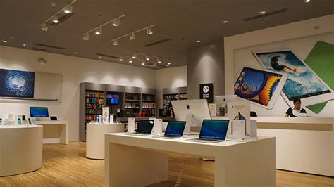 sm clark apple store|Beyond the Box PH.